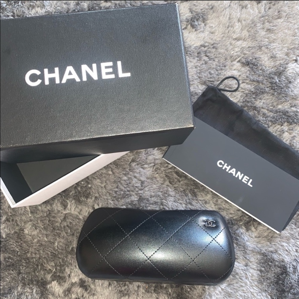 BUNDLE